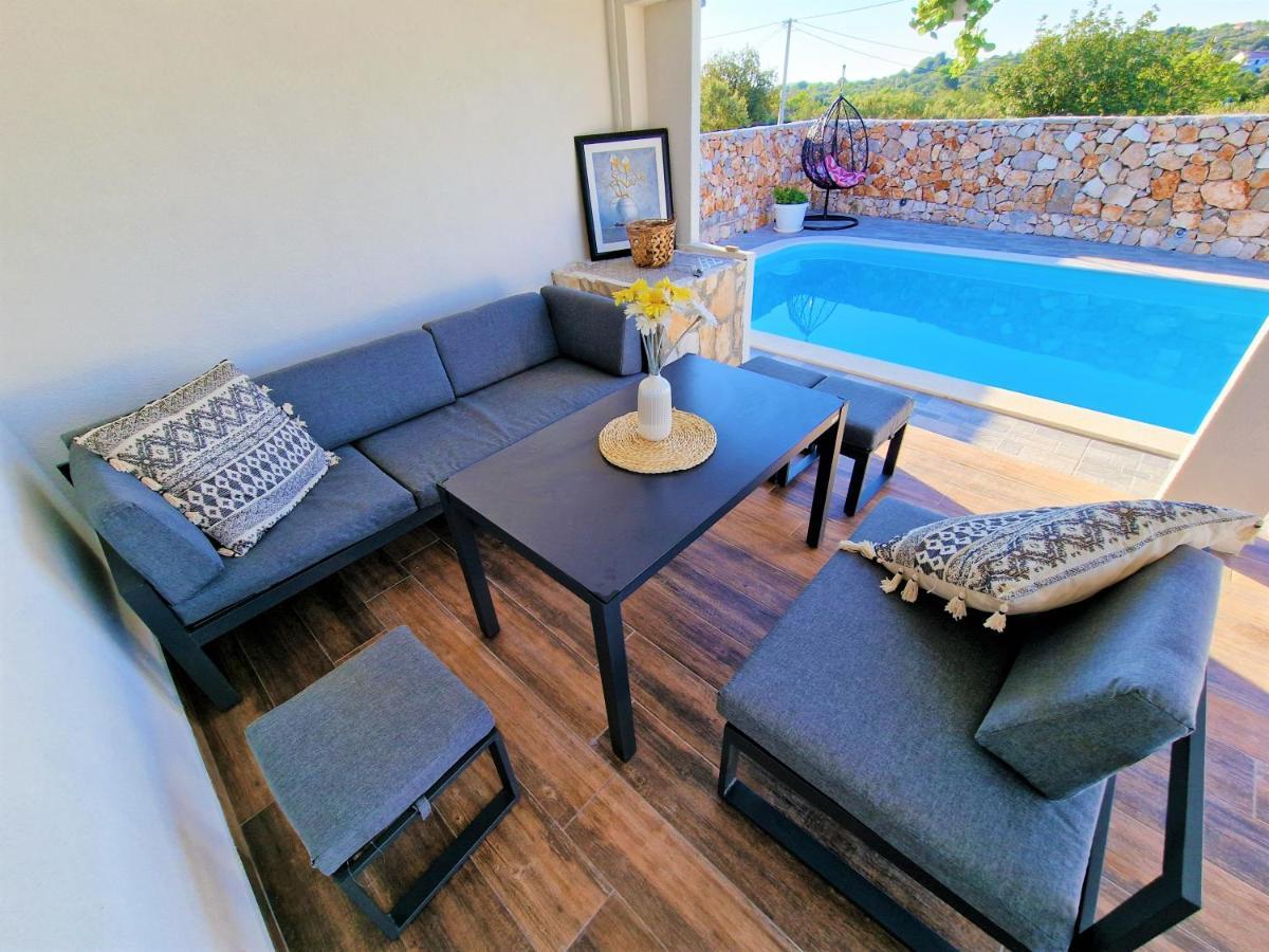 Anas Lagoon Holiday House With Pool At Azure Beach Дрвеник-Мали Экстерьер фото