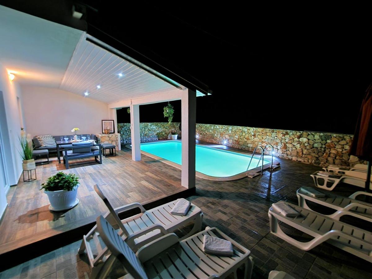 Anas Lagoon Holiday House With Pool At Azure Beach Дрвеник-Мали Экстерьер фото