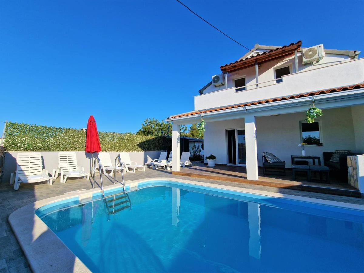 Anas Lagoon Holiday House With Pool At Azure Beach Дрвеник-Мали Экстерьер фото